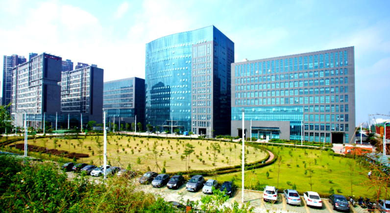 企业信息系统定制开发的关键技术选型与架构设计要点
